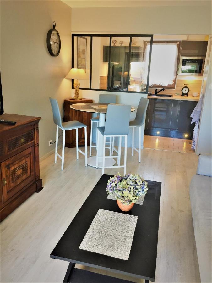 Domaine Prive, , Piscine, Jacuzzi, Joli Appartement Deauville Bagian luar foto